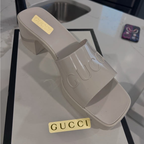 Womens creme gucci slide - Picture 1 of 1